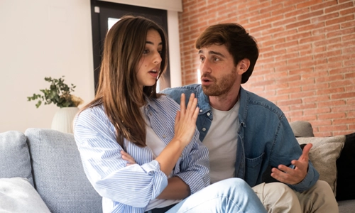 Duygusal Bağımlılık Nedir? Neden ve Ne Zaman Ortaya Çıkar?